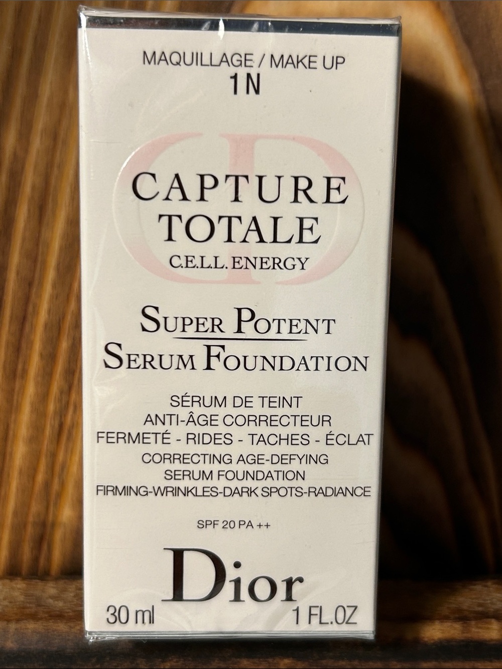 Dior Capture Totale Super Potent Serum Foundation 1N White with Pink Accent